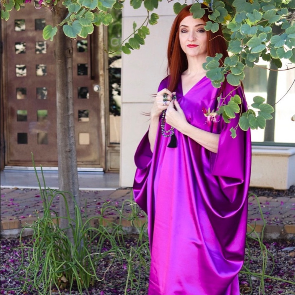 Jennafer Grace royal purple satin caftan. EUC one size